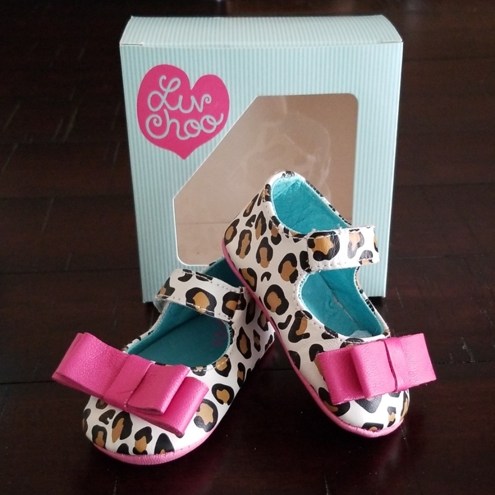 Luv Choo Cheetah Bow Baby Shoes size 3